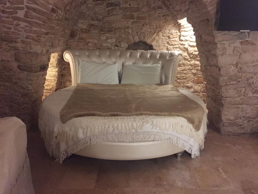Locus Amoenus Luxury Rooms Terlizzi Phòng bức ảnh